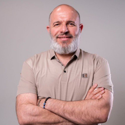 صورة عضو الفريق